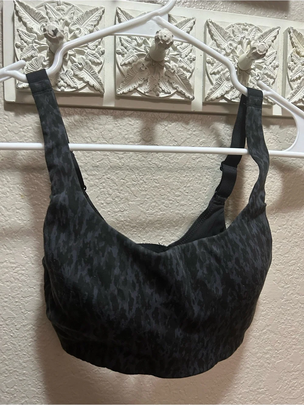 lululemon athletica Black & Dark Gray Printed Sports Bra